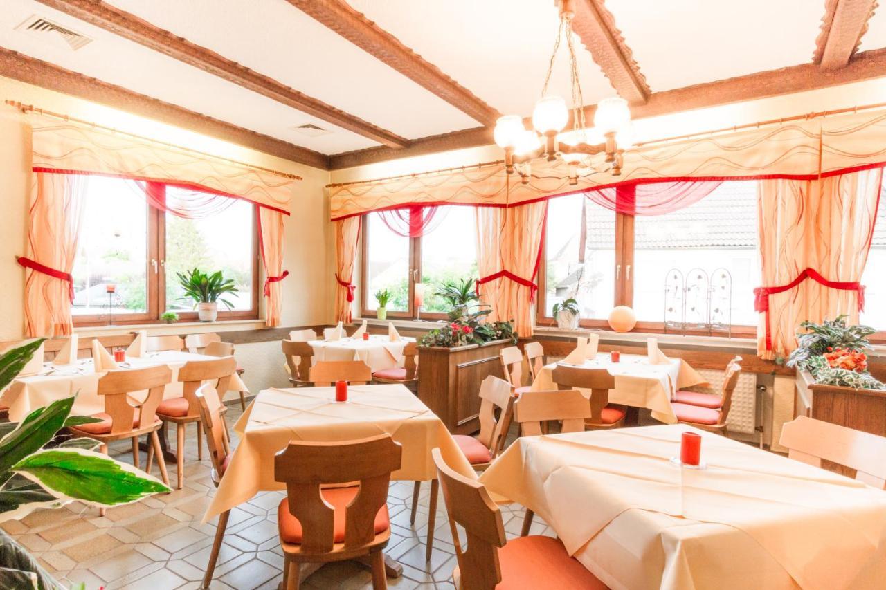 Hotel- Restaurant Zum Hirsch Großenlüder Esterno foto